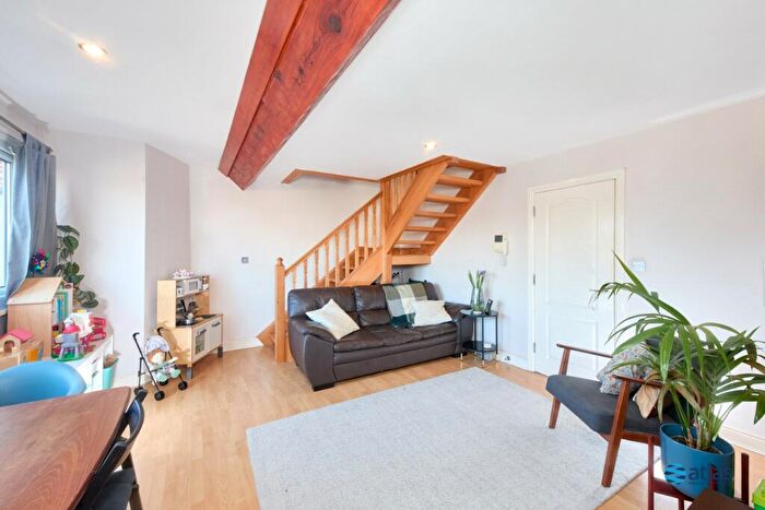 1 Bedroom Apartment For Sale In Mersey Road, Aigburth, L17