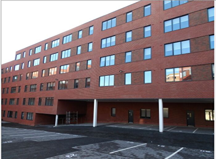 1 Bedroom Apartment To Rent In Madison House, B5