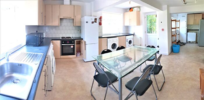 10 Bedroom Detached House To Rent In Parsonage Road, Withington, Manchester, M20