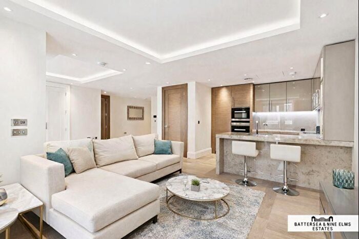 2 Bedroom Flat To Rent In Temple House, The Strand, WC2R