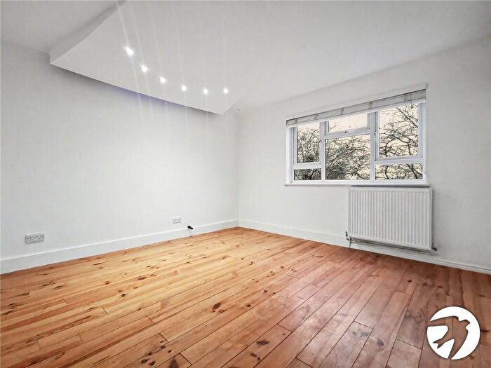 Studio To Rent In Middle Park Avenue, London, SE9