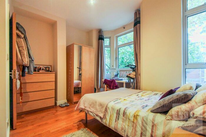 6 Bedroom Terraced House To Rent In Lenton Boulevard, Lenton, Nottingham, NG7