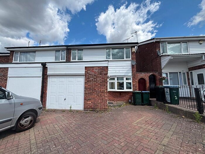 3 Bedroom Semi-Detached House To Rent In Esher Drive, Coventry, CV3