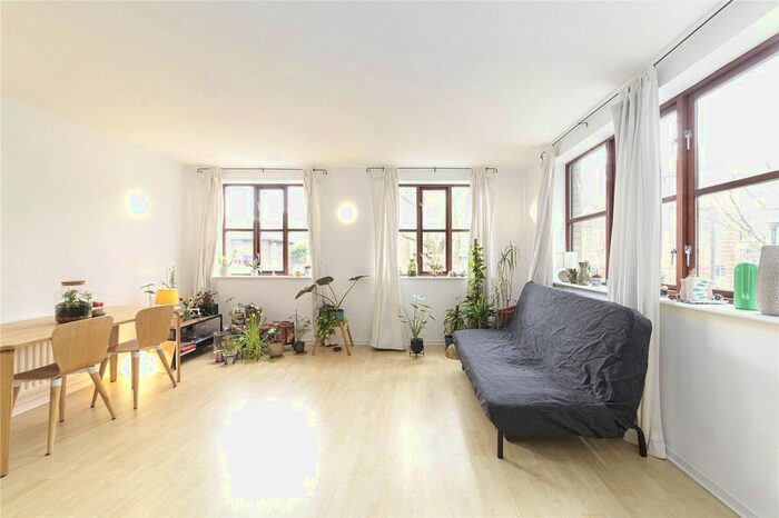 2 Bedroom Flat To Rent In Little London Court, Mill Street, SE1