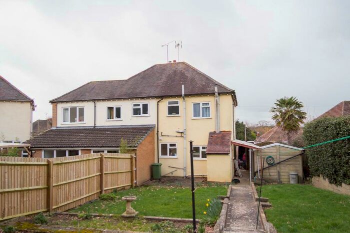 2 Bedroom Property To Rent In Malvern Road, Redditch, B97