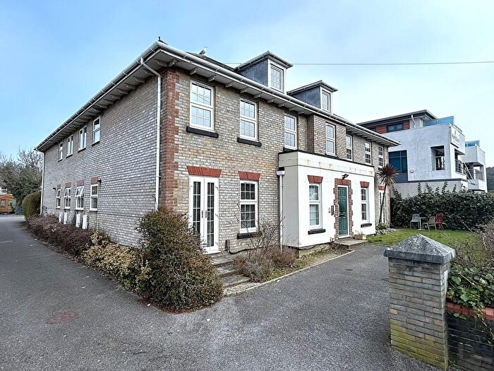 2 Bedroom Apartment To Rent In Commercial Road, Lower Parkstone, Poole, BH14