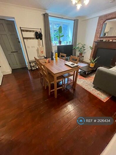 1 Bedroom Flat To Rent In Camden Street, London, NW1