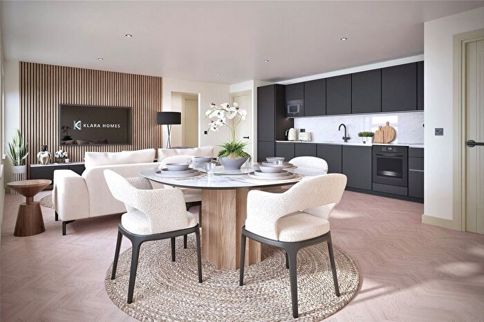 1 Bedroom Flat For Sale In High Street, Crowthorne, RG45
