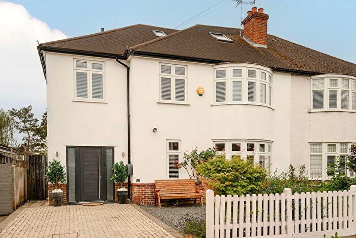 5 Bedroom Semi Detached House For Sale In Malden Park, New Malden, KT3