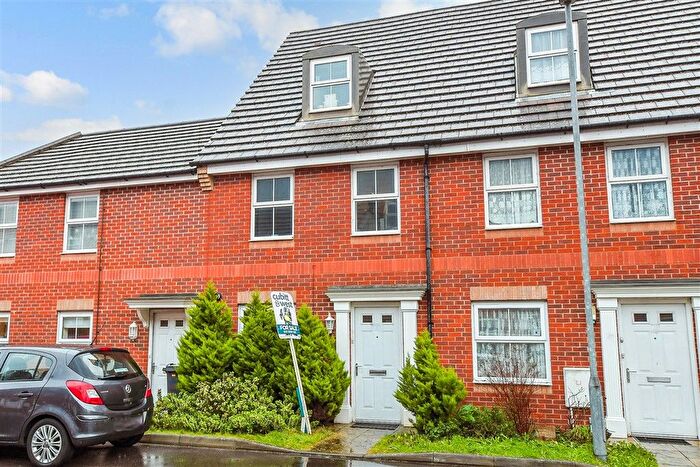 3 Bedroom Terraced House For Sale In Old College Walk, Portsmouth, Hampshire, PO6