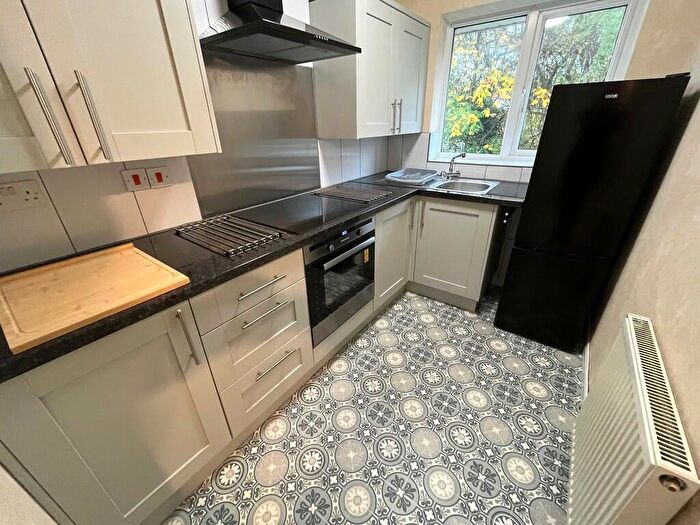 2 Bedroom Flat To Rent In Greenfield Way, Preston, PR2