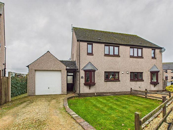 3 Bedroom Semi Detached House For Sale In Old Rectory Close, Letterston, SA62