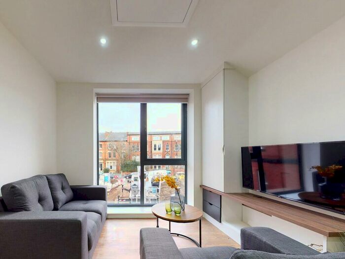 2 Bedroom Apartment To Rent In Flat, Hyde Terrace #, LS2