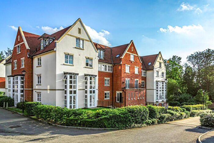 1 Bedroom Apartment For Sale In Cottage Close, Harrow, HA2