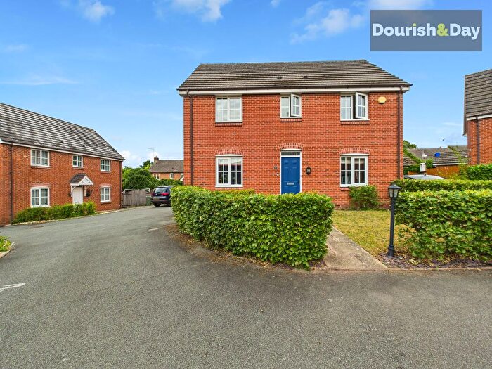 4 Bedroom Detached House For Sale In Hunters Close, Great Haywood, ST18