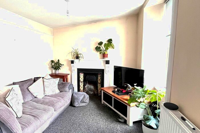 2 Bedroom Terraced House To Rent In North Road, St. Austell, PL26