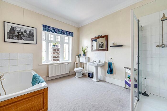 4 Bedroom Detached House For Sale In Cissbury Road, Worthing, West Sussex, BN14