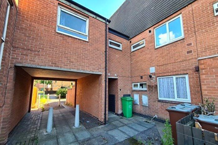 2 Bedroom Flat To Rent In Gritley Mews, Nottingham, NG2
