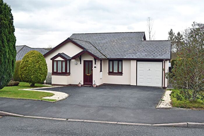 2 Bedroom Bungalow To Rent In Gorse Farm, Llandrindod Wells, Powys, LD1