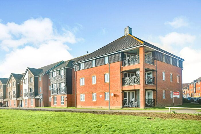 2 Bedroom Flat To Rent In Richard Hillary Close, Ashford, TN24