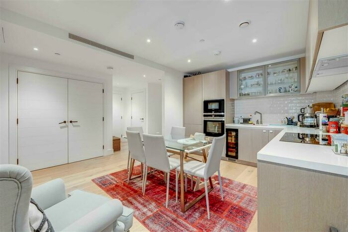 2 Bedroom Flat To Rent In Palmer Road, SW11