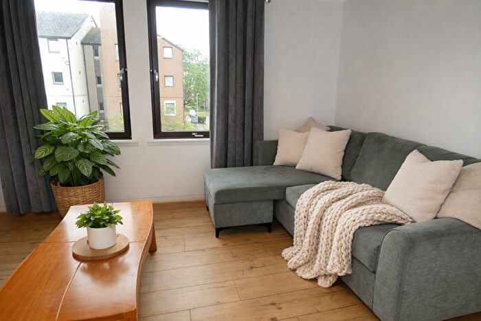 2 Bedroom Flat For Sale In Headland Court, Aberdeen, AB10