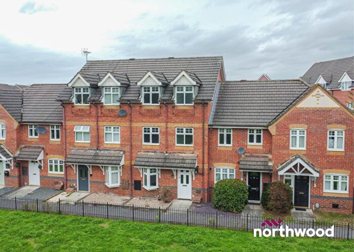 4 Bedroom Town House To Rent In Redwood Drive, Crewe, CW1