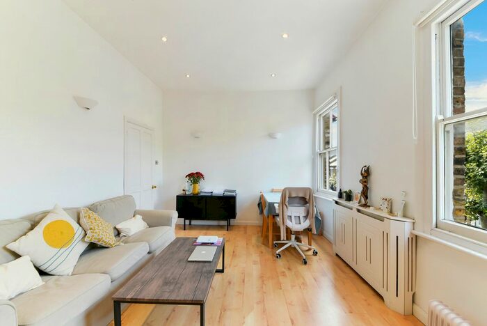 1 Bedroom Flat To Rent In Fourth Avenue, London, W10