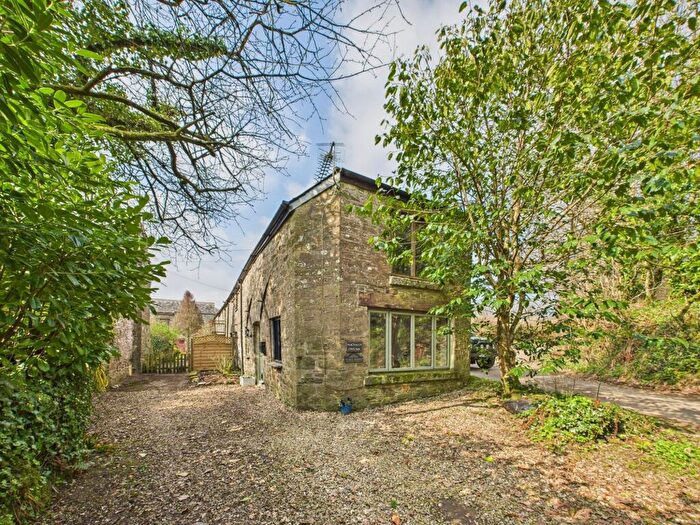 2 Bedroom End Of Terrace House To Rent In Tuell, Tavistock, PL19