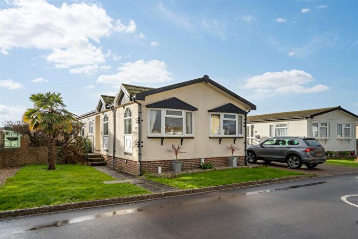 2 Bedroom Park Home For Sale In Millfarm Drive, Nyetimber, Bognor Regis, PO21
