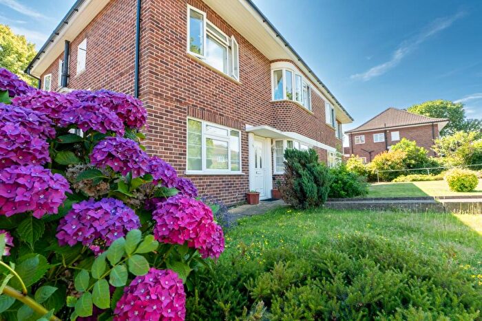 2 Bedroom Maisonette For Sale In Orchard Rise, Shirley, Croydon, CR0