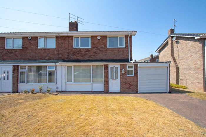 3 Bedroom Semi-Detached House For Sale In Goodison Boulevard, Bessacarr, Doncaster, DN4