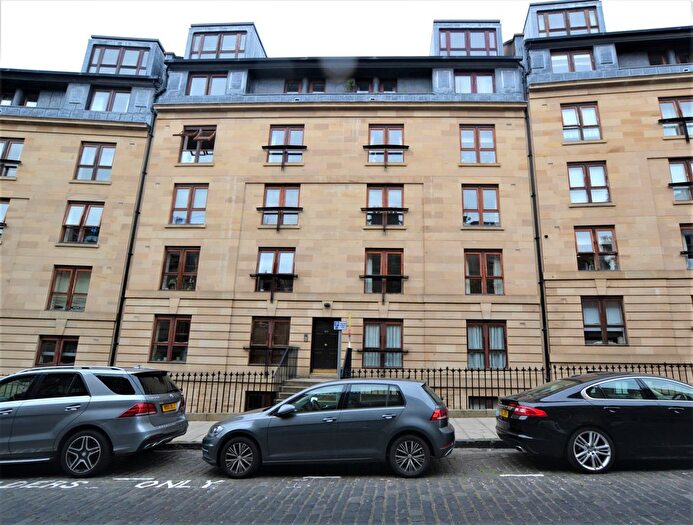 2 Bedroom Flat To Rent In St Stephen Street, Edinburgh, EH3