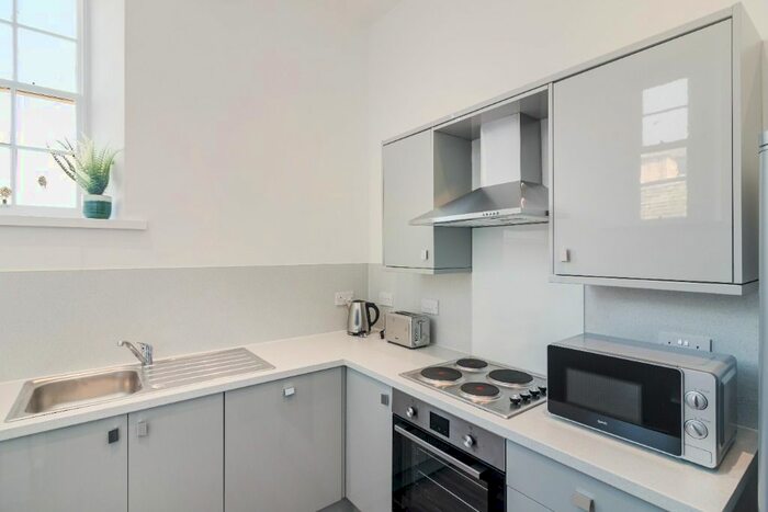 2 Bedroom Flat To Rent In High Street, City Centre, Dundee, DD1