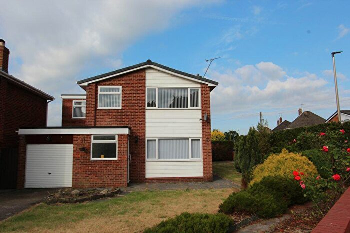 4 Bedroom House To Rent In Deeside, Whitby, Ellesmere Port, CH65