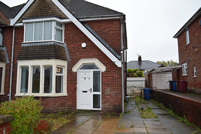3 Bedroom Property To Rent In Quebec Road, Blackburn, BB2