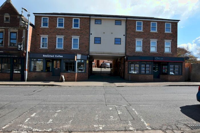 2 Bedroom Flat To Rent In High Street, Burton Latimer, Kettering, NN15
