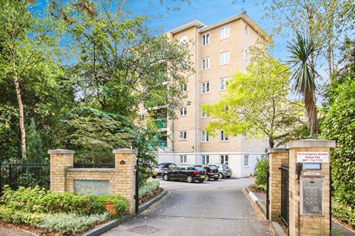 1 Bedroom Retirement Property For Sale In The Avenue, Branksome Park, BH13