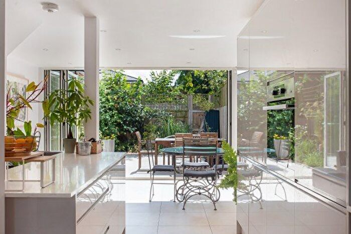 3 Bedroom Property To Rent In Fairlawns, Twickenham, TW1