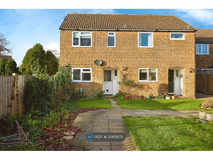 3 Bedroom Semi Detached House To Rent In Acreman Court, Sherborne, DT9