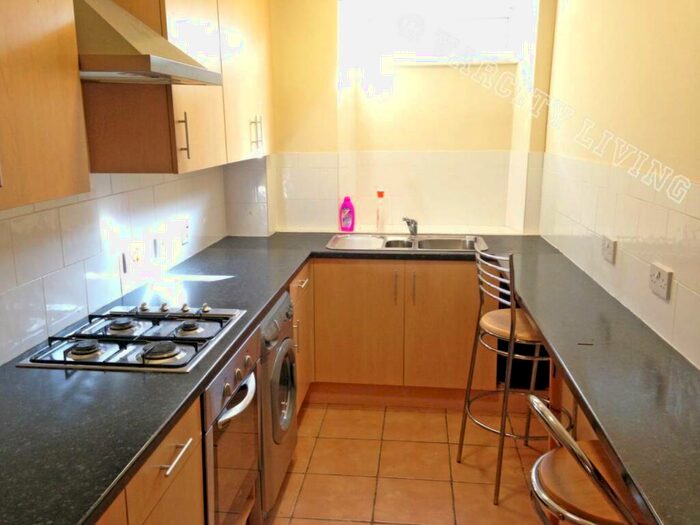 1 Bedroom Flat To Rent In High Street, Bangor, Gwynedd, LL57