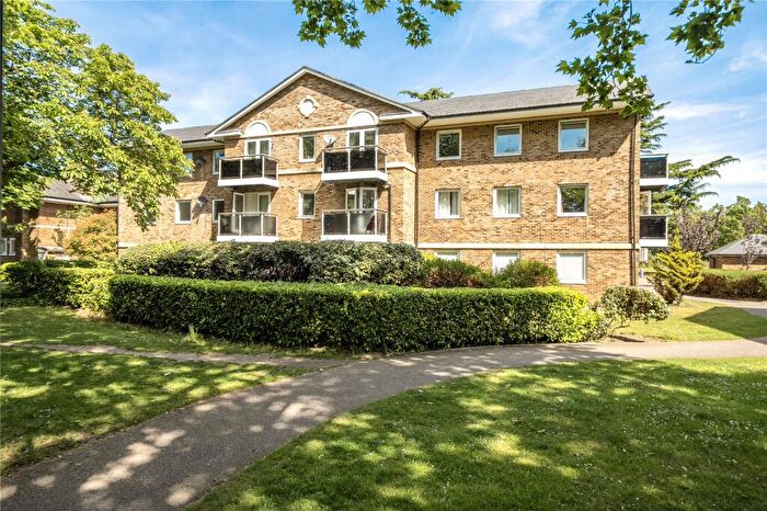 2 Bedroom Apartment For Sale In Maplehurst Close, Bexley, DA2