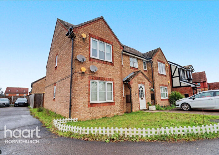 2 Bedroom Apartment To Rent In Messant Close, Romford, RM3