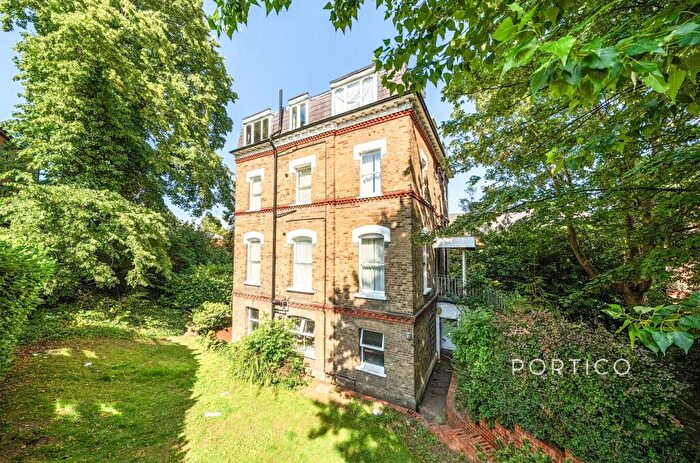 Studio For Sale In Manor Mount, Forest Hill, London, SE23