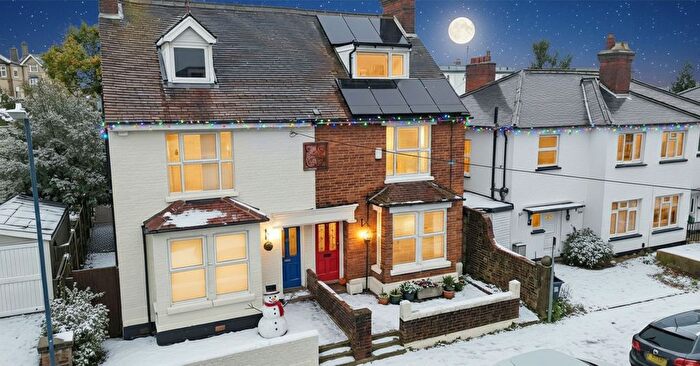 4 Bedroom Semi-Detached House For Sale In Reginald Road, Maidstone, ME16