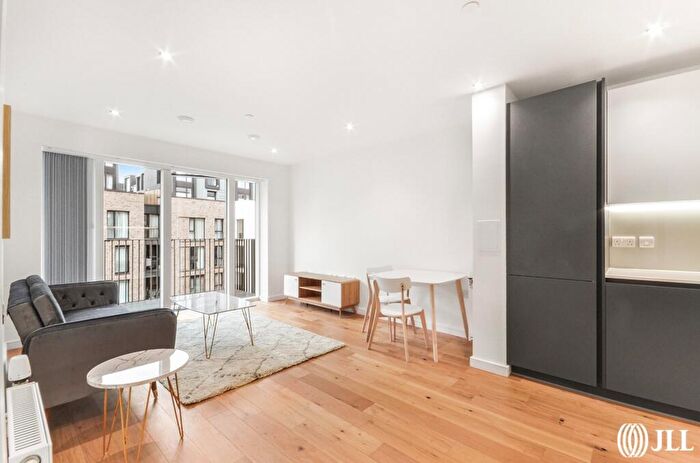1 Bedroom Apartment To Rent In Wenborn Building, New Stratford Works, E15