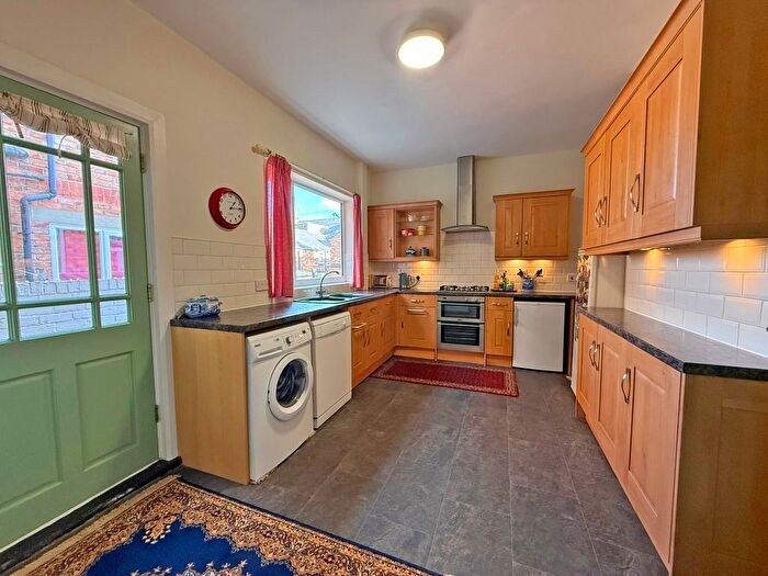 4 Bedroom Terraced House For Sale In Ashville Avenue, Scarborough, YO12