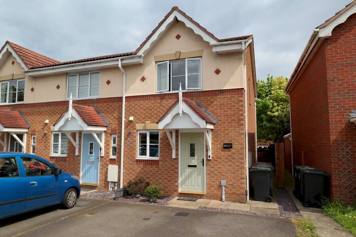 2 Bedroom Semi-Detached House To Rent In Sycamore Grove, Lincoln, LN4