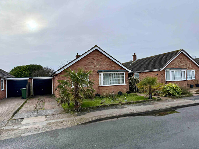 3 Bedroom Detached Bungalow For Sale In Upperfield Drive, Old Felixstowe, IP11
