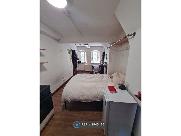 Studio To Rent In Worship Street, London, EC2A